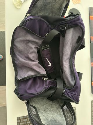 Bolsa de deporte Nike morada, lavada para venderla