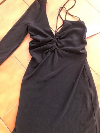 Vestido negro una manga