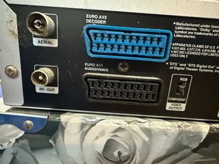 Reproductor DVD LG con Varios DVDs