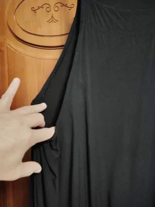 Vestido pichi negro largo