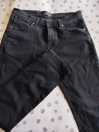 Pantalón hombre gris oscuro