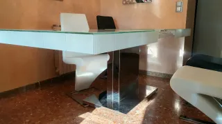 Mesa comedor extensible diseño moderno