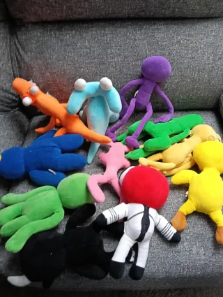 Peluches Rainbow Friends