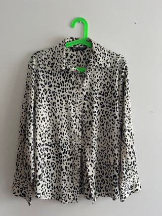 Camisa Zara animal print