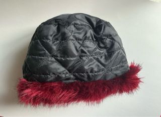 Gorro Ruso Ushanka rojo carmesí