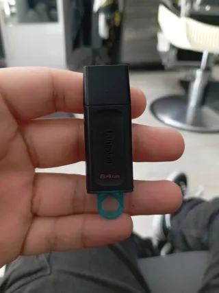 Memoria USB Kingston 64GB
