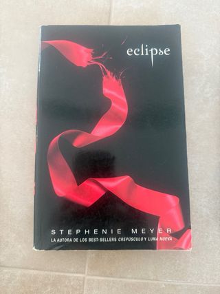 Luna nueva (Saga Crepúsculo 2)