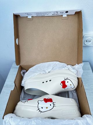 Adidas x Hello Kitty Zuecos Blancos