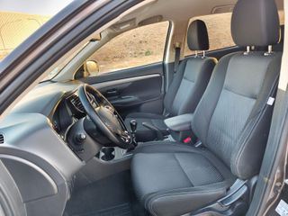 Mitsubishi Outlander 2016 220DID 150CV 4X4 7 PLAZA