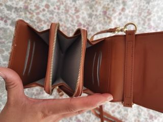 Brosa beige y marrón