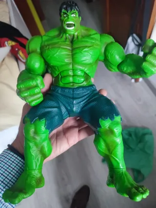 Figura Hulk Articulada con Sonido