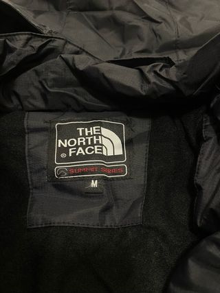Chaqueta impermeable The North Face negra