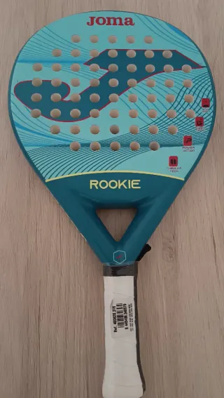 Pala Joma Rookie + Bote Bolas