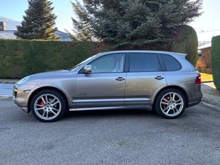 Porsche Cayenne GTS
