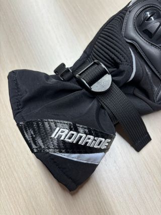 Guantes de Moto Ironride Negros y Grises