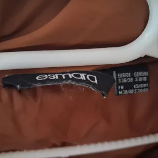 Plumifero color teja