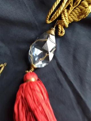 2 Cortinas Cristal y Borla Roja