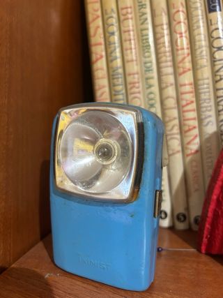 Casa delle bambole con mobili