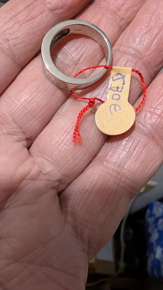 Anillos de oro 18 kilates blanco con 6.6gramos