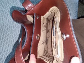 Bolso de mano marrón. Sin usar