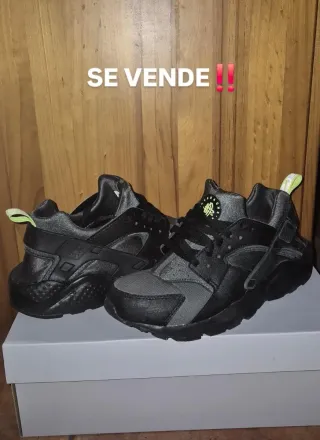 Zapatillas Nike Huarache Negras y Grises