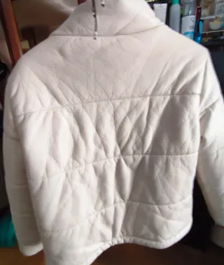 Chaqueta acolchada beige talla M