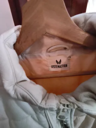 Chaqueta acolchada beige talla M