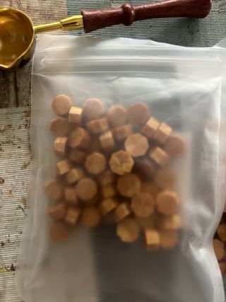 150 Bolitas doradas para sellar