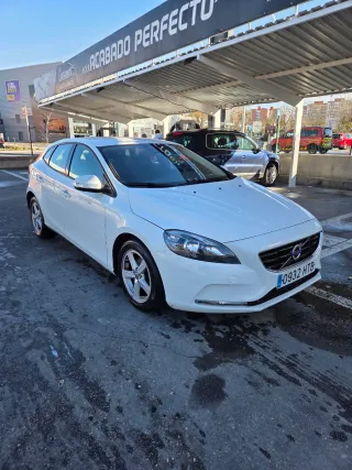 Volvo V40 2013