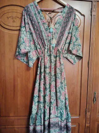 Vestido largo estampado verde y rosa