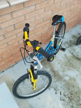 Bicicleta BH FX Azul y Amarilla