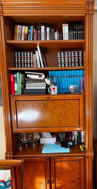 Mueble de salón de madera