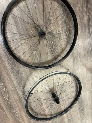 Ruedas Bontrager Paradigm Comp25