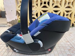 Silla de coche para bebé con cinturón