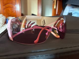 Gafas de sol Versace rosas y moradas
