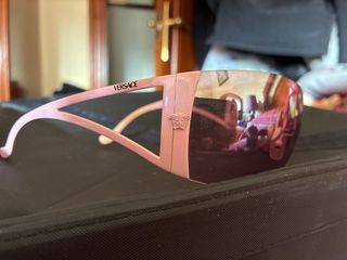 Gafas de sol Versace rosas y moradas