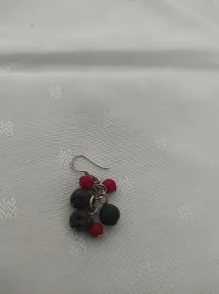 Pendientes Piedra Volcánica Negra y Roja
