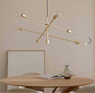 Lámpara de techo dorada de metal