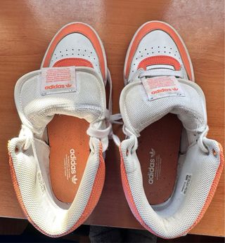 Zapatillas Adidas Altas Naranja y Blanco
