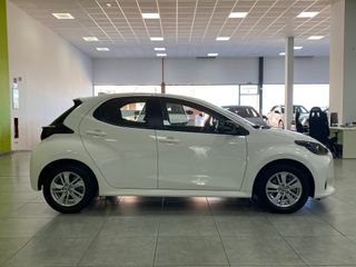 Toyota Yaris Business Plus 1.5 120H HEV EL TOP!!!!