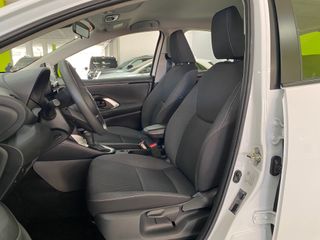 Toyota Yaris Business Plus 1.5 120H HEV EL TOP!!!!