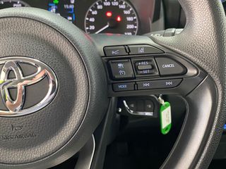 Toyota Yaris Business Plus 1.5 120H HEV EL TOP!!!!