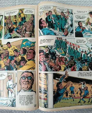 Cómic Biografías n° 10 Serie Deporte PELÉ 1984