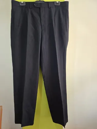 Traje de hombre El Corte Ingles. Talla 44