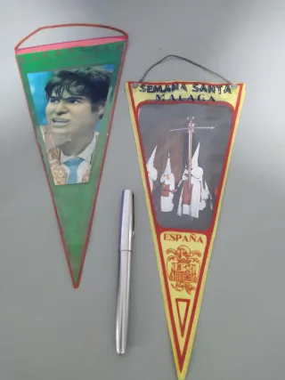 2 Banderines Antiguos Plastificados