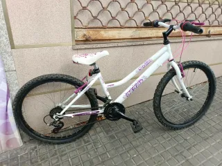 Bicicleta Berg Charm 24 Niña