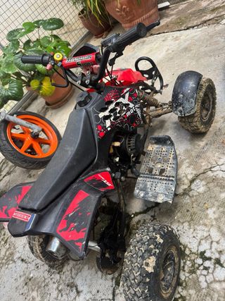 Quad infantil rojo