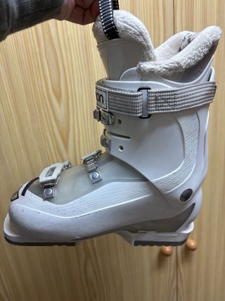 Pack Esquí Mujer: Esquís, Botas, Casco y Gafas