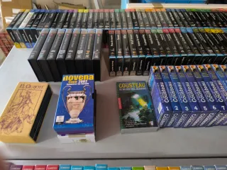 Reproductor VHS JVC y Películas (sin estrenar)