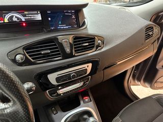 Renault Scenic 2015